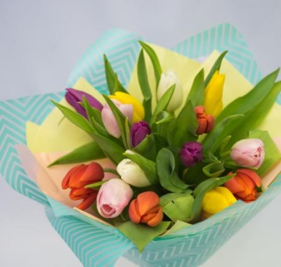 Букет цветов Моно-букет из 15 тюльпанов