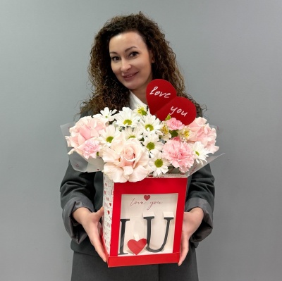 Букет цветов Валентинка love