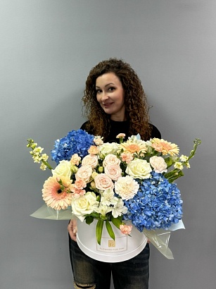 Букет цветов Цветочный бокс-гигант для мамы
