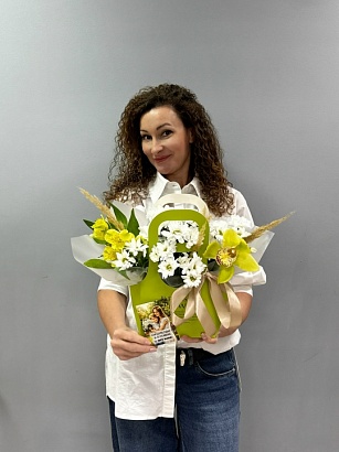 Букет цветов Мама, ты мой герой!