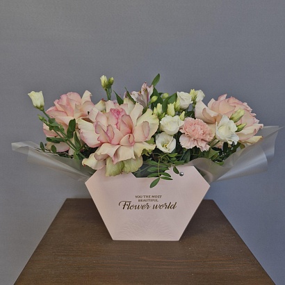 Букет цветов Свидание в Париже 