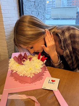 Букет цветов Комбо-набор ЦВЕТЫ И УКРАШЕНИЕ «Touch»